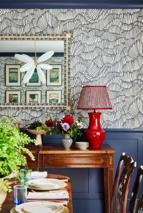 Этот дом словно собран из впечатлений о дальних странах, шумных рынках, текстильных лавках и старых английских коттеджах. 02