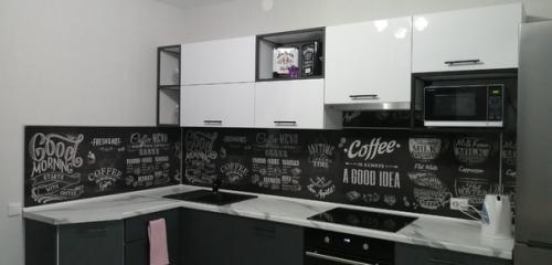 Целиком к сожалению не входит в объектив, ну так как-то. 02