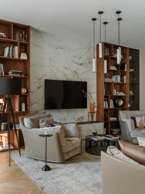 Современная классика с характером старого дома.

