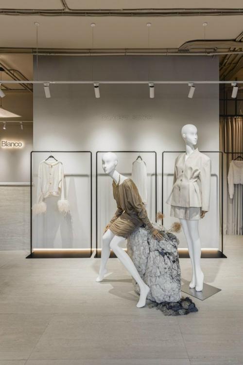 Камень как главный акцент: шоурум Blanco в Краснодаре.

