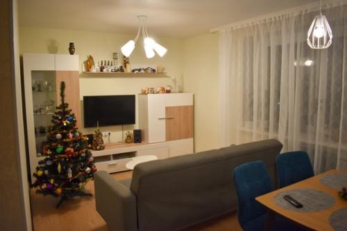 Закончили ремонт в гостиной (18 кв.  