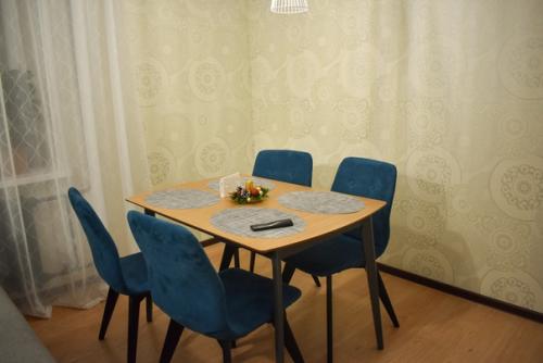 Закончили ремонт в гостиной (18 кв. 04