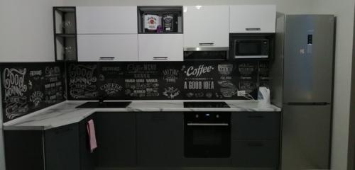 Целиком к сожалению не входит в объектив, ну так как-то. 04