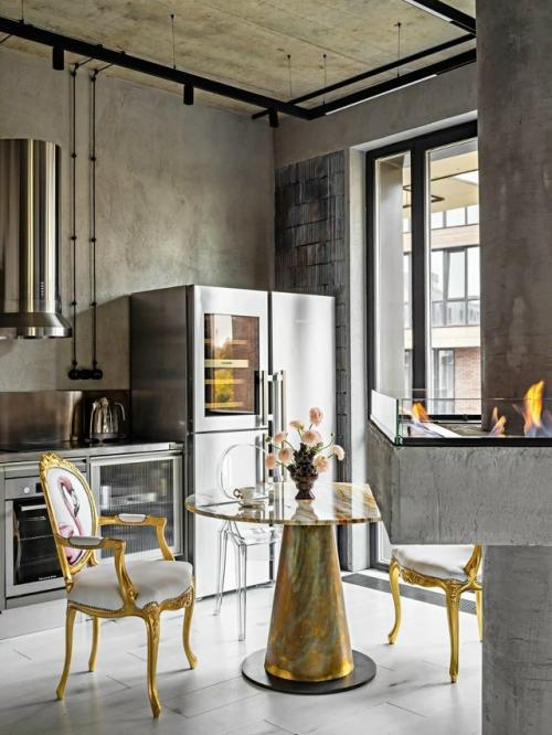 Дизайнер Валерия Москалева создала интерьер, отражающий сильный характер и активную жизнь своей заказчицы. 03