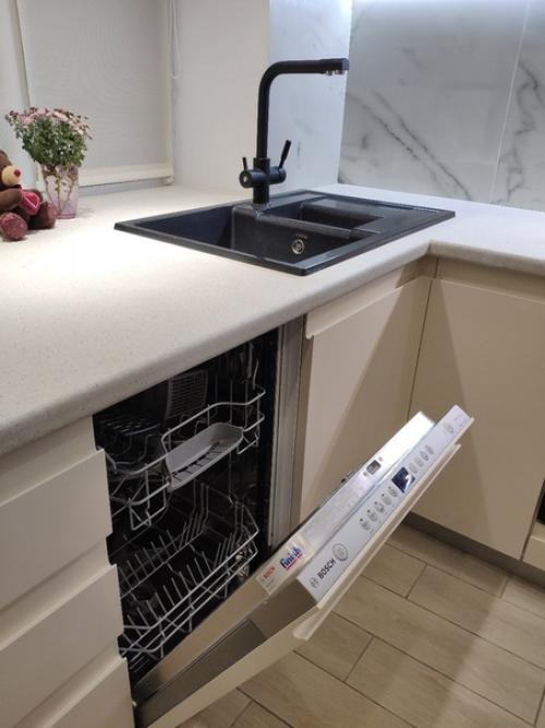 Наша кухня. На днях закончили сборку. 05