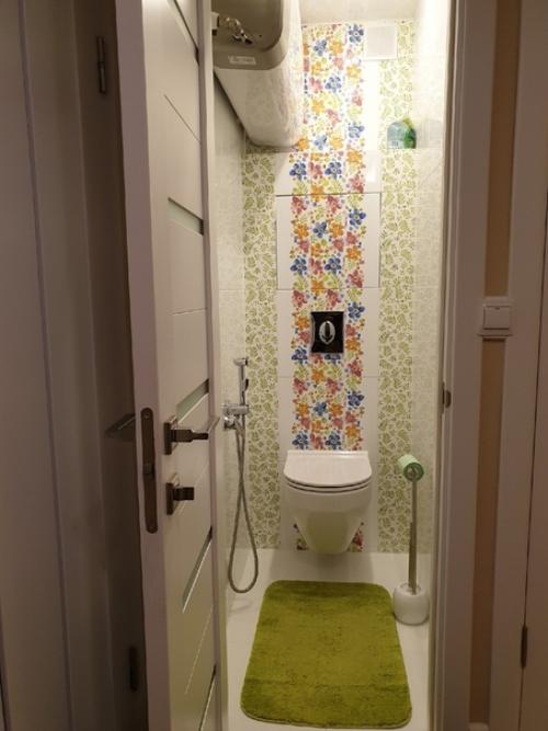 Сделали санузел, прихожую и кухню осталось на кухню докупить духовой шкаф. 02