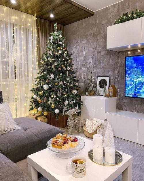 Ну и немного новогодней атмосферы в ленту. 01