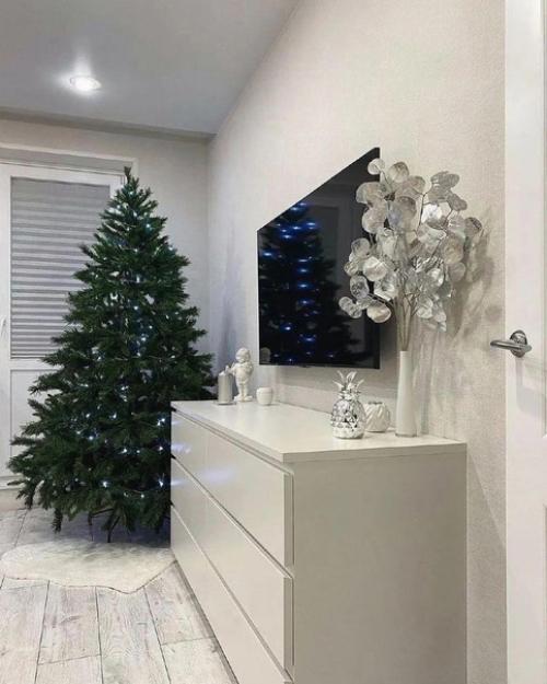 Волшебная атмосфера новогоднего украшения в кухне. 03