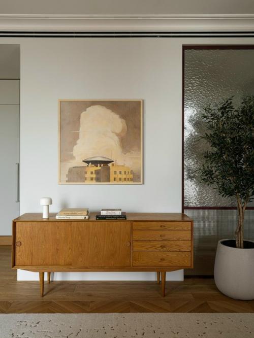 Архитектор Анна скорик создала эклектичный интерьер, объединив современные материалы и винтажные формы. 06