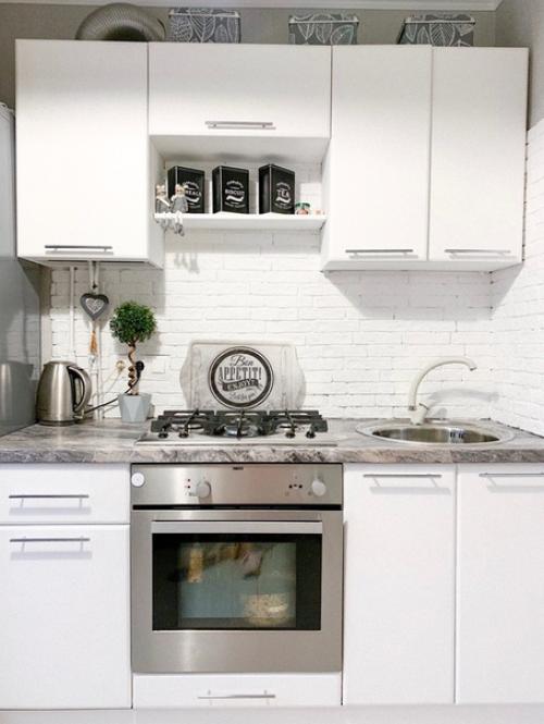 Обновили кухню с минимальными вложениями, примерно 15 тыс. 01