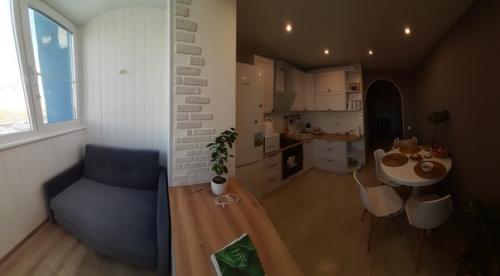 Переделали наконец то нашу зелёную кухню, утеплили балкон и убрали оконный блок. 03