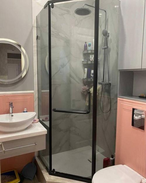 Двухуровневая квартира.  Маленькая квартира, но стильная.