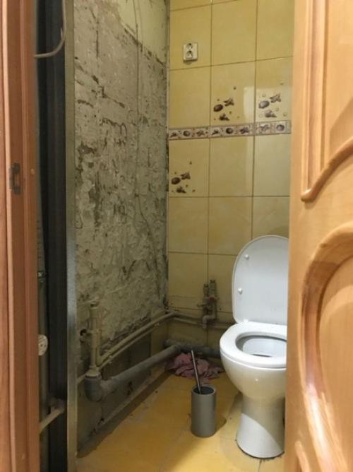 Как сильно изменился санузел после ремонта.