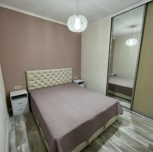 Общая площадь жилья составляет 45 квадратных метров. 05