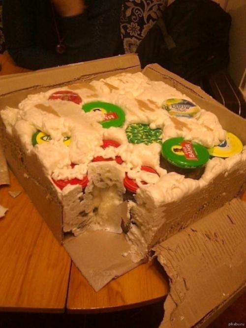 Зато все грибочки и огурчики в целости и сохранности пришли. 01