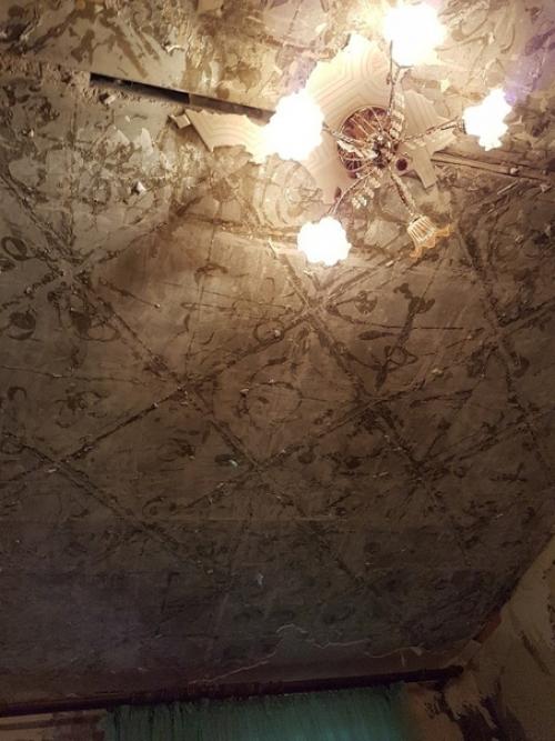 Ремонт в гостиной руками мамы и сына. 02