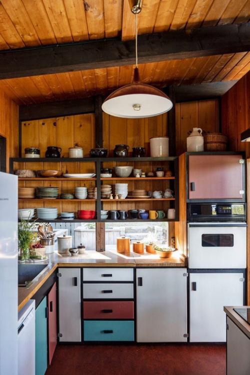 Современный коттедж на скале с историей. 07