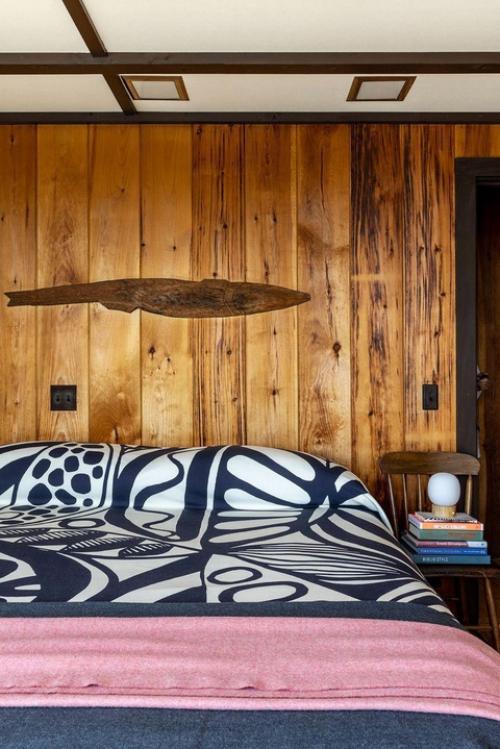 Современный коттедж на скале с историей. 05