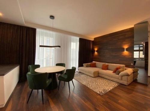 Интерьер трёхкомнатной квартиры.