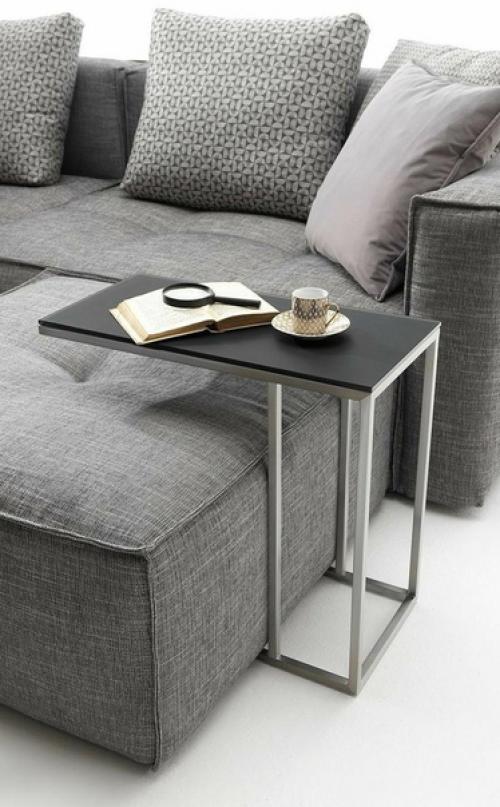 Приставной столик - отличный мебельный предмет, который помогает организовать дополнительное пространство. 02