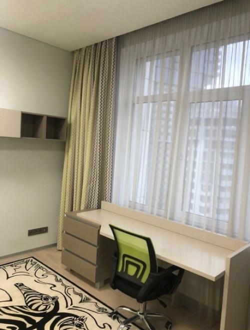 Обновили ремонт в комнате нашего мальчугана. 01