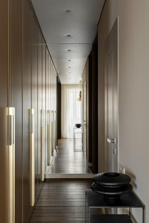 Небольшая квартира в историческом центре Казани стала уютным пространством для девушки, которая много путешествует. 06