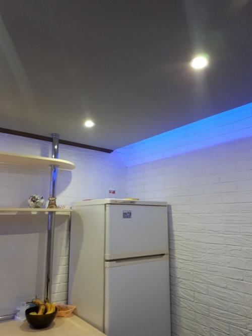 Мой первый ремонт своими руками в 19 лет обновил кухню, по времени заняло у меня 1, 5 месяца. 04