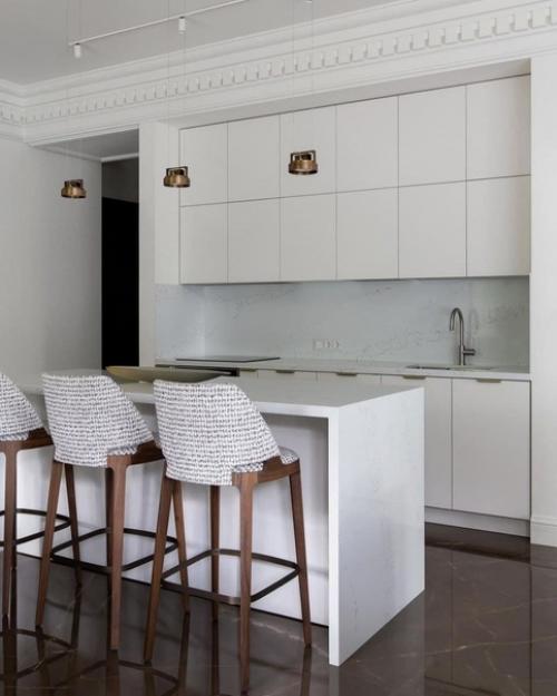 Кухня с островом.