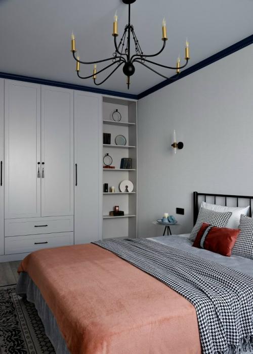 Этот интерьер - пример того, как даже с ограниченным бюджетом можно создать пространство, которое выделяется и запоминается. 03