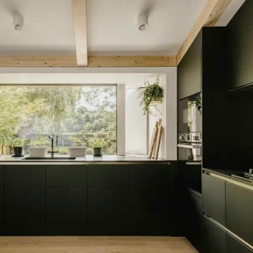 Плавучий дом в Лондоне: комфортная жизнь на воде. 02