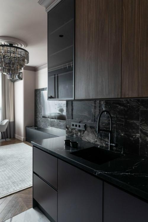 Темный интерьер с эффектом заката. 01