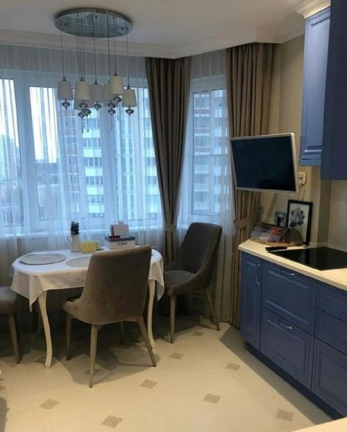 Вот вам проект кухни и его реализация.  