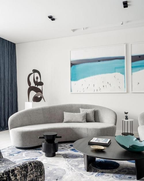 Архитектор Илья цветков и дизайнер Ната валуйская, оформляя подмосковный дом, с пиететом отнеслись к разнообразной коллекции заказчиков. 02