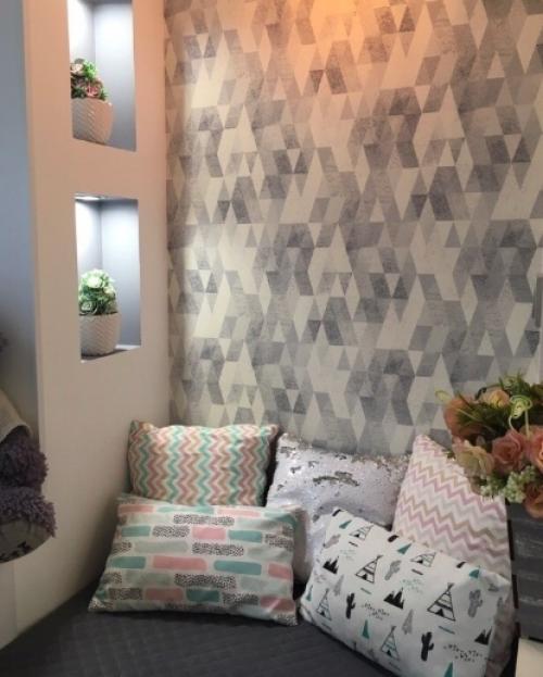 Сделали ремонт в комнате для дочки. 03