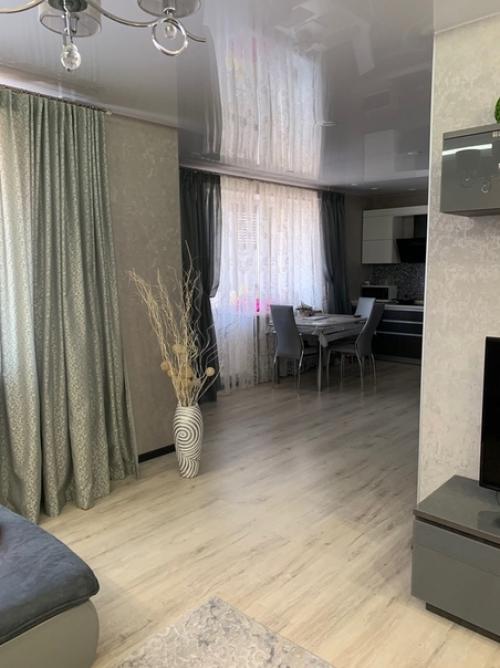 Наш ремонт.  Соединили кухню с гостиной, пока что довольны. 02