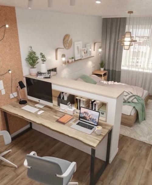 Лишь в том случае, если у вас есть вопрос, как визуально разделить комнату. 01