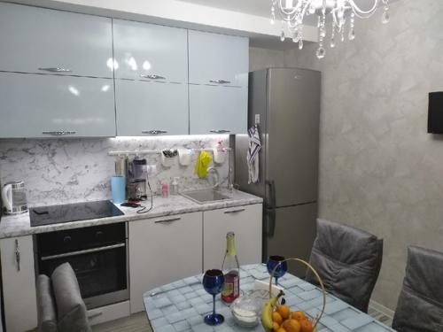 Кухня 10 м 2 в стиле неоклассика. 02