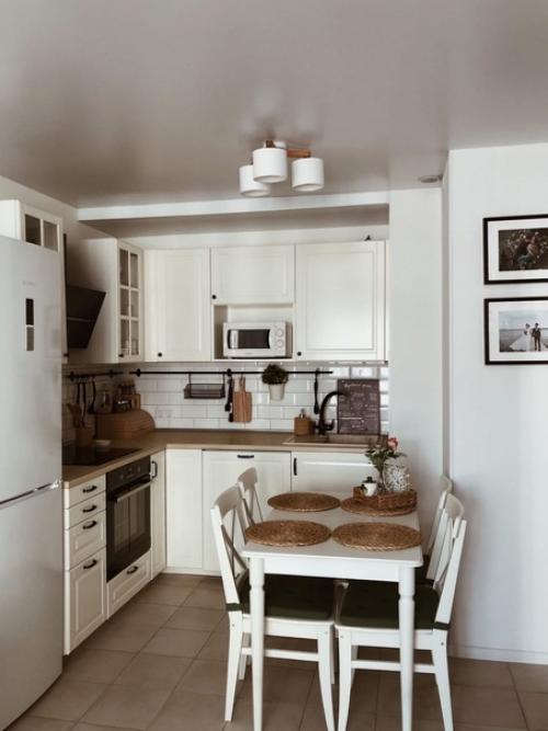 Уютная квартирка в белом цвете.