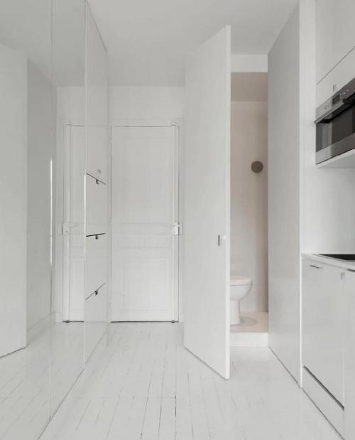 Вы только подумайте, площадь этой квартиры - 9 кв. 03