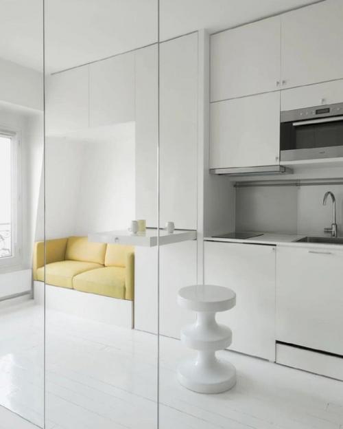 Вы только подумайте, площадь этой квартиры - 9 кв. 02