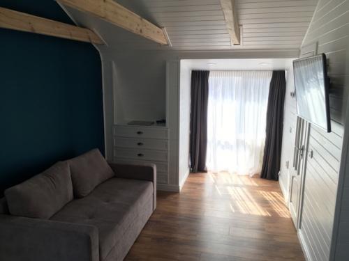 Квартира - студия на мансарде - общая площадь 20 кв. 04