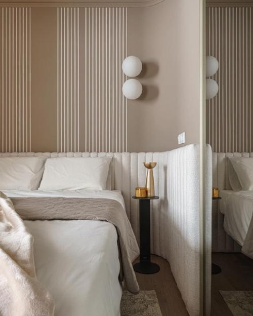 Какая тёплая и уютная спальня получилась. 02