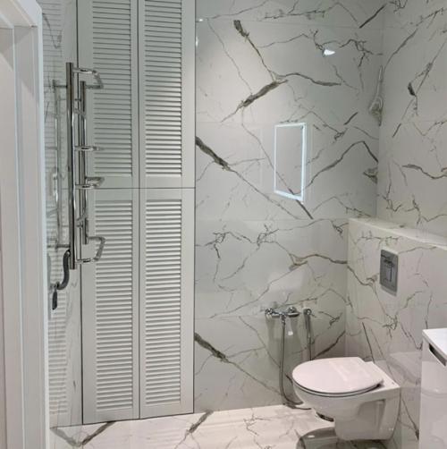 Санузел особенно красивым получился. 01