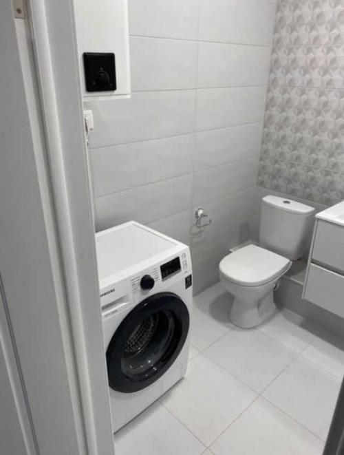 И ещё один свежий ремонт на ваш суд на фото евродвушка, только обставили мебелью, ещё никто не живёт. 07