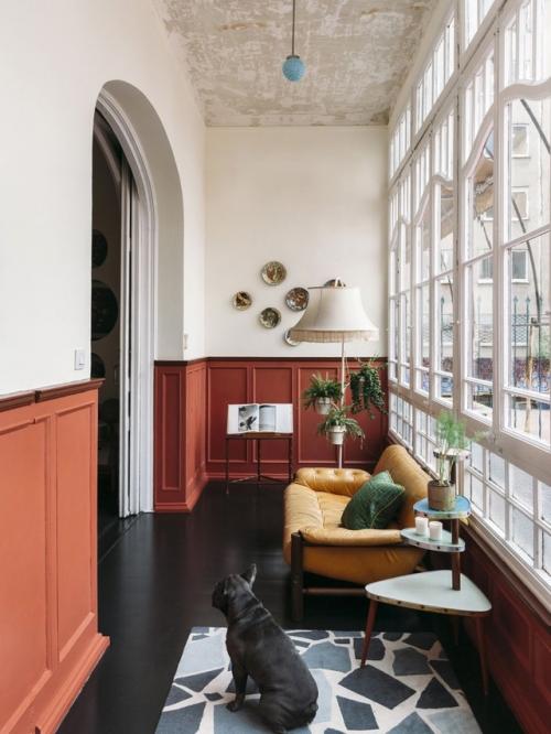 Чем отделать стены на балконе: 5 практичных и уютных вариантов. 02