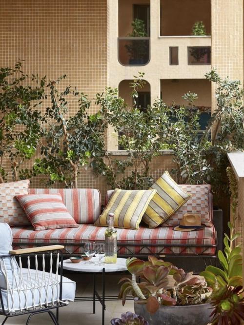 Чем отделать стены на балконе: 5 практичных и уютных вариантов. 01