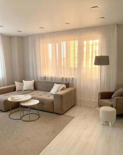 С применением шикарного декора, в качестве основного цвета был выбран белый. 01