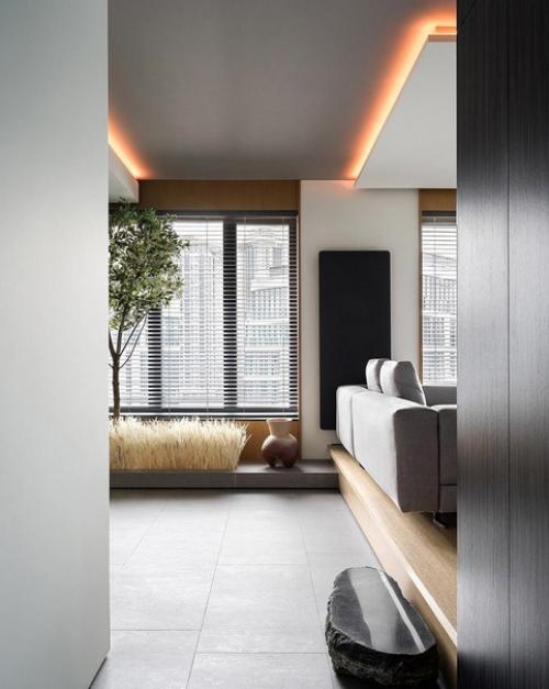 Французский дизайнер интерьеров Фабрис Жуан украсил комнаты этой парижской квартиры яркой геометрией в духе 1970-х. хозяева - американская пара. 01