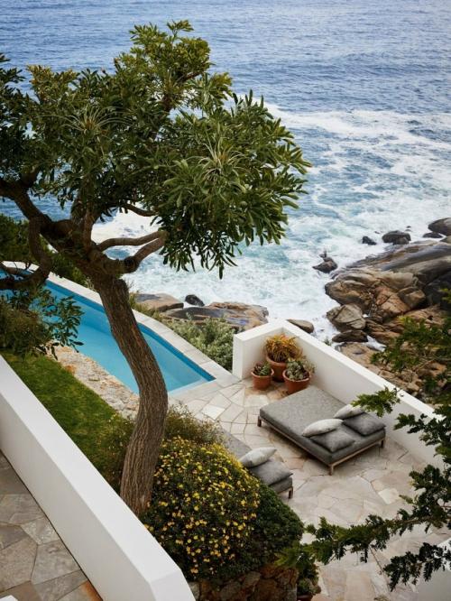 Вилла 1960-х годов на острове Икария обрела новую жизнь после двухлетней реставрации. 01