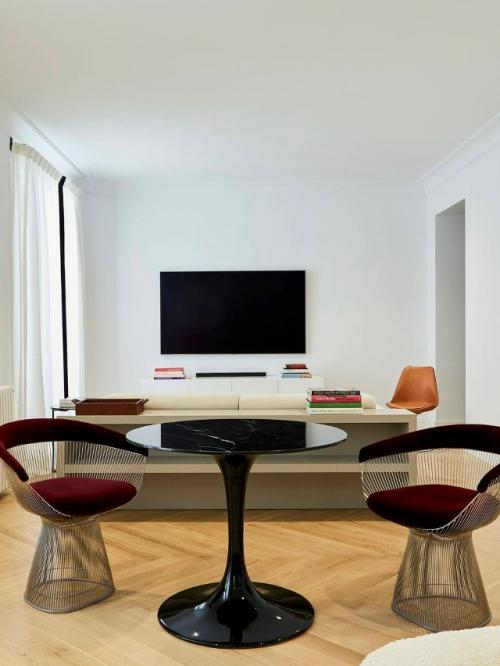 Квартира в классическом доме XIX века в Испании обрела современное звучание. 06